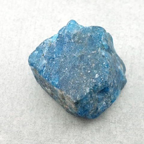 Apatyt bryłka z dziurką 22x21 mm nr 106 Apatyt bryłka z dziurką 22x21 mm nr 106