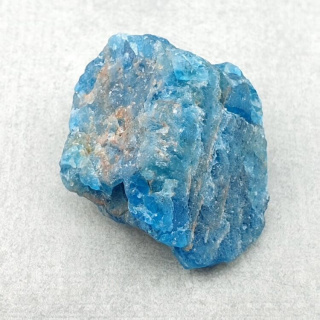 Apatyt bryłka z dziurką 30x25 mm nr 94