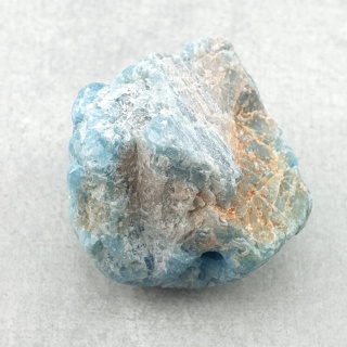 Apatyt bryłka z dziurką 33x32 mm nr 92