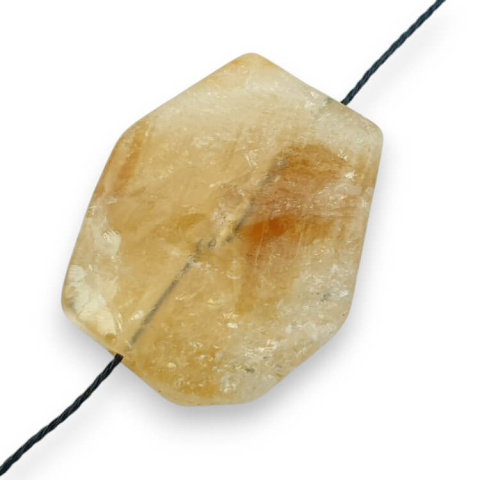 Citrine slice with hole 28x22 mm no 38 Citrine slice with hole 28x22 mm no 38