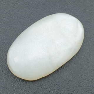 Moonstone cabochon 25x13 mm no A260