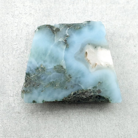 Larimar cięty surowy 27x25 mm nr 210 Larimar cięty surowy 27x25 mm nr 210