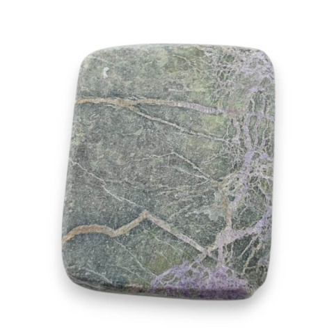Stichtite carved cabochon 22x17 mm no. 24 Stichtite carved cabochon 22x17 mm no. 24