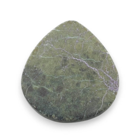 Stichtite carved cabochon 22x20 mm no. 28 Stichtite carved cabochon 22x20 mm no. 28