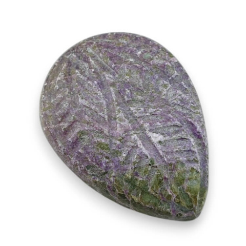 Stichtite carved cabochon 24x18 mm no 55 Stichtite carved cabochon 24x18 mm no 55