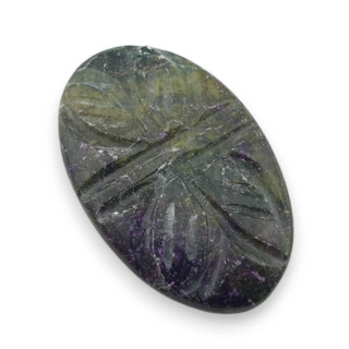 Stichtite carved cabochon 28x18 mm no 45