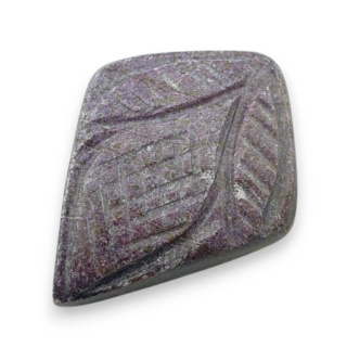 Stichtite carved cabochon 28x21 mm no 11