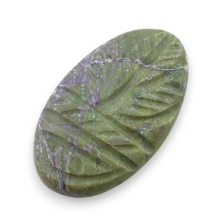Stichtite carved cabochon 29x18 mm no 21