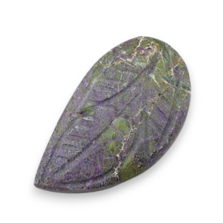 Stichtite carved cabochon 33x19 mm no 2