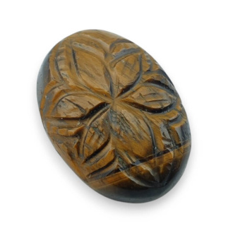 Tiger's eye cabochon carved 27x19 mm no 35