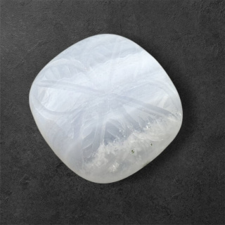 Agat blue lace kaboszon carving 20x20 mm nr 10