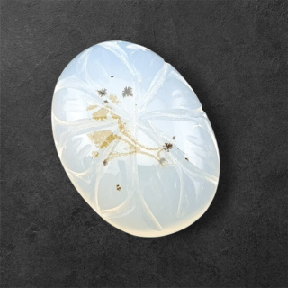 Agat montana kaboszon carving 23x17 mm nr 14