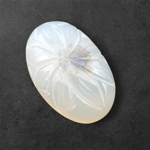 Agate montana carving cabochon 25x16 mm no. 13 Agate montana carving cabochon 25x16 mm no. 13