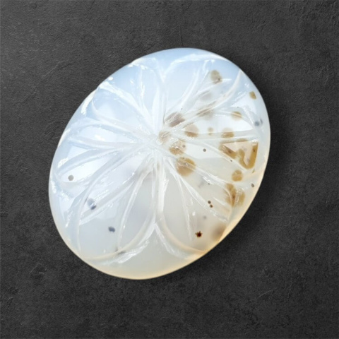 Agat montana kaboszon carving 25x20 mm nr 76 Agat montana kaboszon carving 25x20 mm nr 76