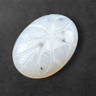 Agat montana kaboszon carving 29x22 mm nr 7