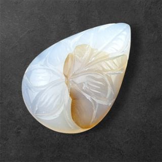 Agat montana kaboszon carving 31x21 mm nr 55