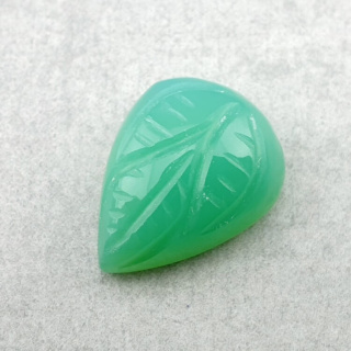 Chalcedon chryzo kaboszon carving 18x14 mm nr 94