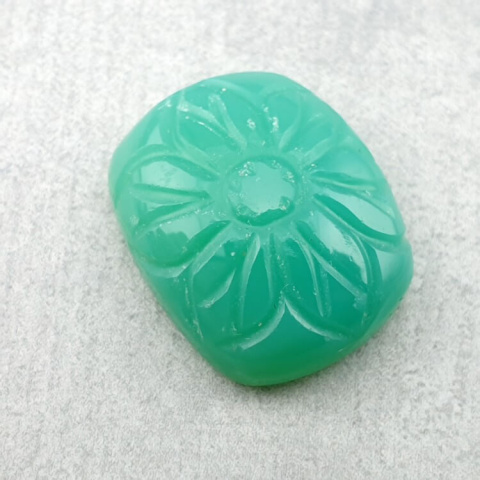 Chalcedon chryzo kaboszon carving 21x17 mm nr 71 Chalcedon chryzo kaboszon carving 21x17 mm nr 71