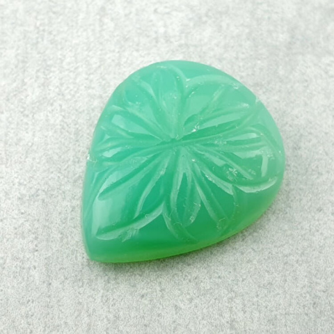 Chalcedon chryzo kaboszon carving 21x18 mm nr 60 Chalcedon chryzo kaboszon carving 21x18 mm nr 60