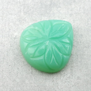 Chalcedon chryzo kaboszon carving 21x20 mm nr 47