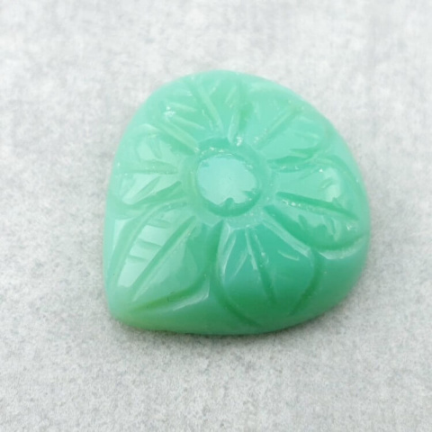 Chalcedon chryzo kaboszon carving 22x21 mm nr 77 Chalcedon chryzo kaboszon carving 22x21 mm nr 77