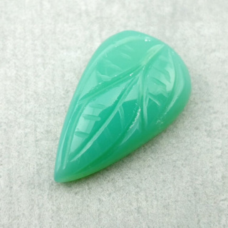 Chalcedon chryzo kaboszon carving 23x14 mm nr 66
