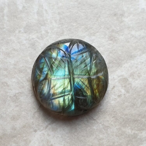 Labradorite cabochon carved fi 21 mm no 199 Labradorite cabochon carved fi 21 mm no 199