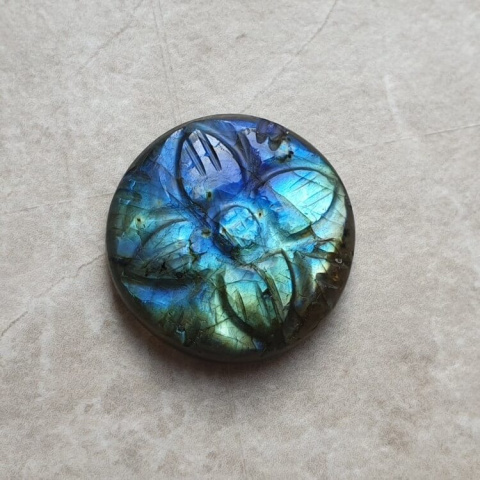Labradorite cabochon carved fi 21 mm no 202 Labradorite cabochon carved fi 21 mm no 202