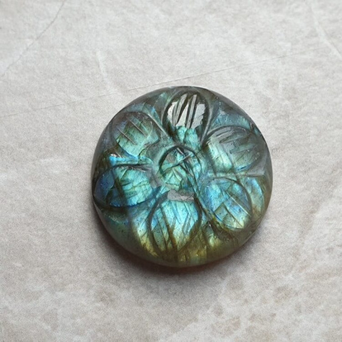 Labradorite cabochon carved fi 22 mm no 140 Labradorite cabochon carved fi 22 mm no 140