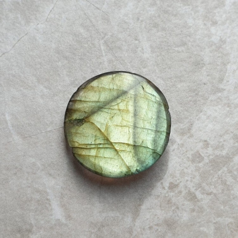 Labradorite cabochon carving fi 22 mm no. 146 Labradorite cabochon carving fi 22 mm no. 146