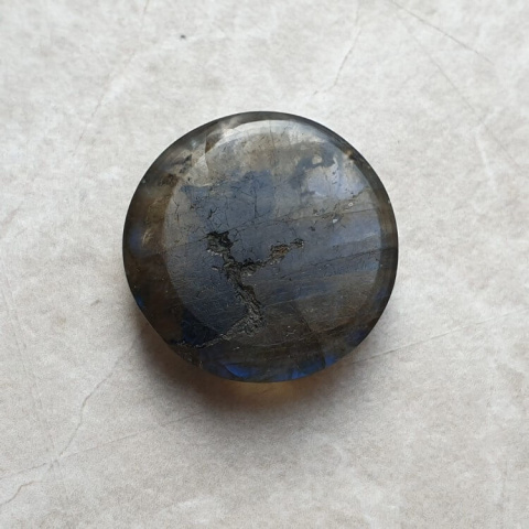 Labradorite cabochon carved fi 22 mm no 147 Labradorite cabochon carved fi 22 mm no 147