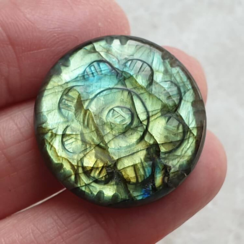 Labradorite cabochon carved fi 22 mm no 169 Labradorite cabochon carved fi 22 mm no 169