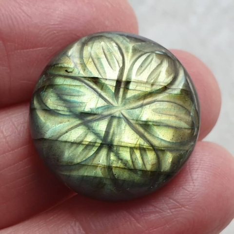 Labradorite cabochon carved fi 23 mm no 149 Labradorite cabochon carved fi 23 mm no 149
