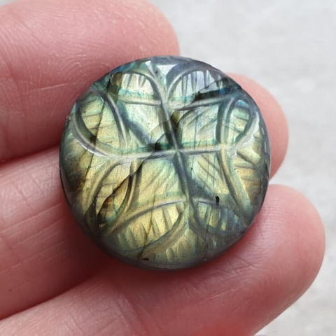 Labradorite cabochon carved fi 23 mm no 180 Labradorite cabochon carved fi 23 mm no 180