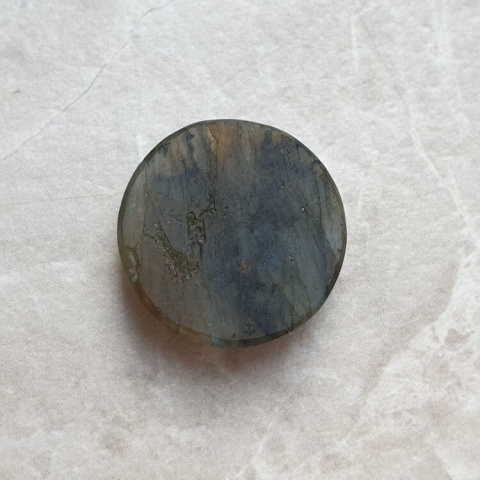 Labradorite cabochon carved fi 23 mm no 185 Labradorite cabochon carved fi 23 mm no 185