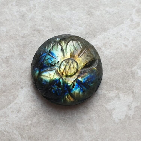 Labradorite cabochon carved fi 23 mm no 193 Labradorite cabochon carved fi 23 mm no 193