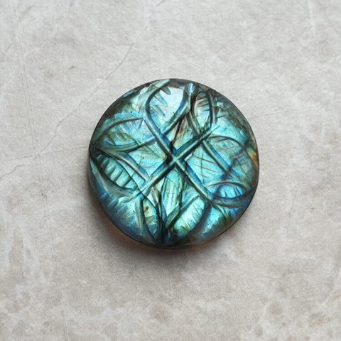 Labradorite cabochon carved fi 24 mm no 152 Labradorite cabochon carved fi 24 mm no 152