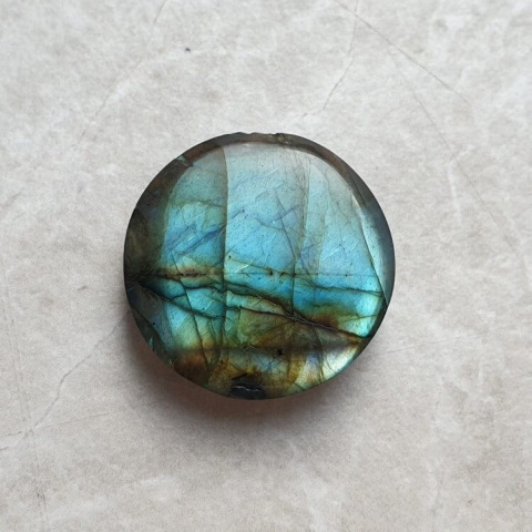 Labradorite cabochon carved fi 24 mm no 152 Labradorite cabochon carved fi 24 mm no 152