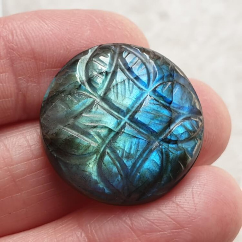 Labradorite cabochon carved fi 24 mm no 163 Labradorite cabochon carved fi 24 mm no 163