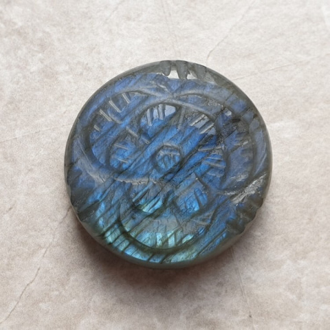 Labradorite cabochon carved fi 24 mm no 190 Labradorite cabochon carved fi 24 mm no 190