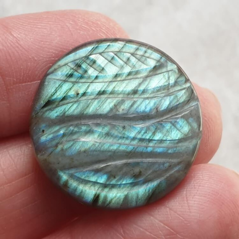 Labradorite cabochon carved fi 24 mm no 192 Labradorite cabochon carved fi 24 mm no 192