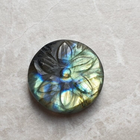 Labradorite cabochon carved fi 24 mm no 198 Labradorite cabochon carved fi 24 mm no 198