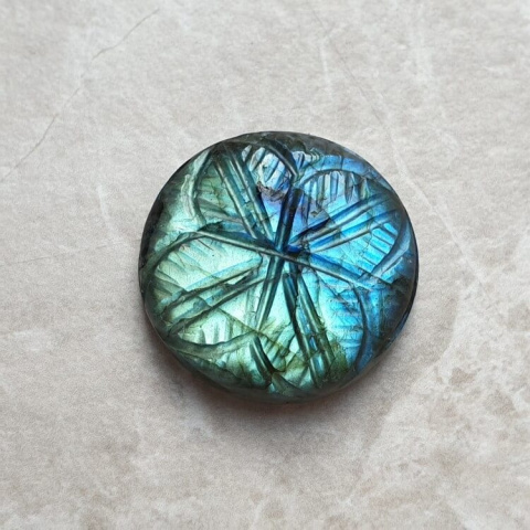 Labradorite cabochon carved fi 25 mm no 156 Labradorite cabochon carved fi 25 mm no 156