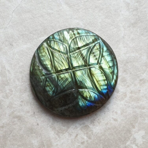 Labradorite cabochon carved fi 26 mm no. 181 Labradorite cabochon carved fi 26 mm no. 181