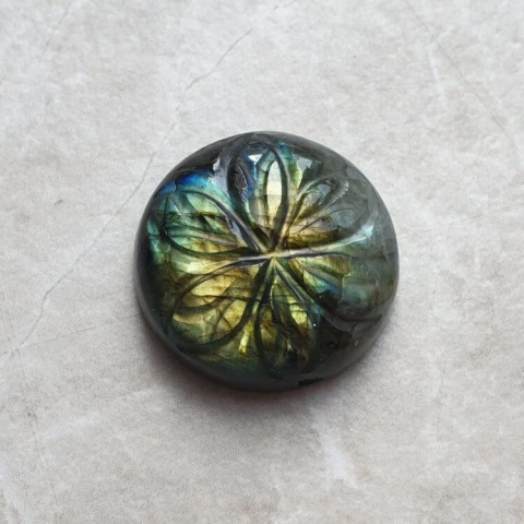 Labradorite cabochon carved fi 27 mm no 168 Labradorite cabochon carved fi 27 mm no 168