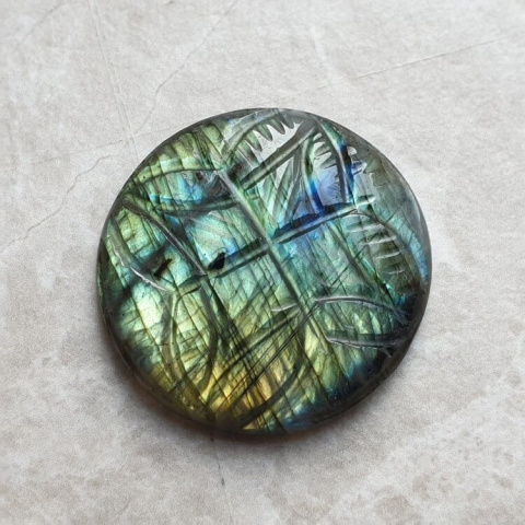 Labradorite cabochon carved fi 28 mm no. 174 Labradorite cabochon carved fi 28 mm no. 174