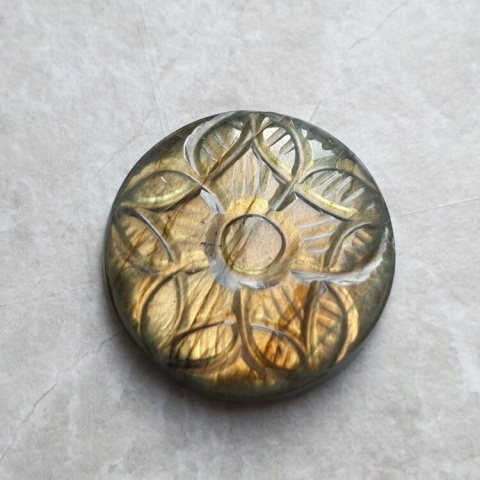 Labradorite cabochon carved fi 28 mm no. 184 Labradorite cabochon carved fi 28 mm no. 184