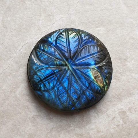 Labradorite cabochon carved fi 28 mm no 194 Labradorite cabochon carved fi 28 mm no 194
