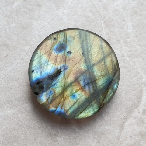 Labradorite cabochon carved fi 30 mm no 167 Labradorite cabochon carved fi 30 mm no 167