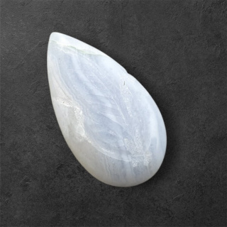 Agat blue lace kaboszon carving 27x14 mm nr 30